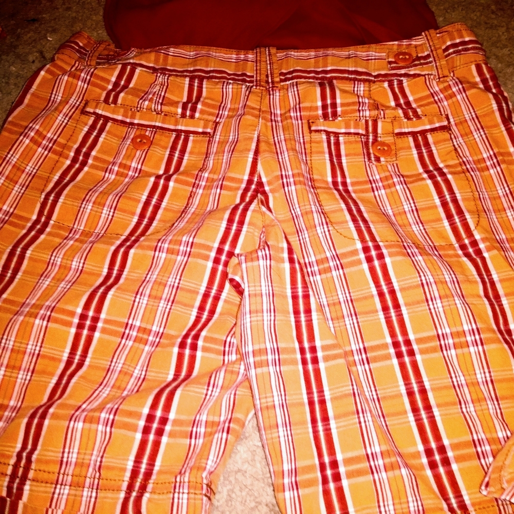 Shorts - Picture 2 of 2